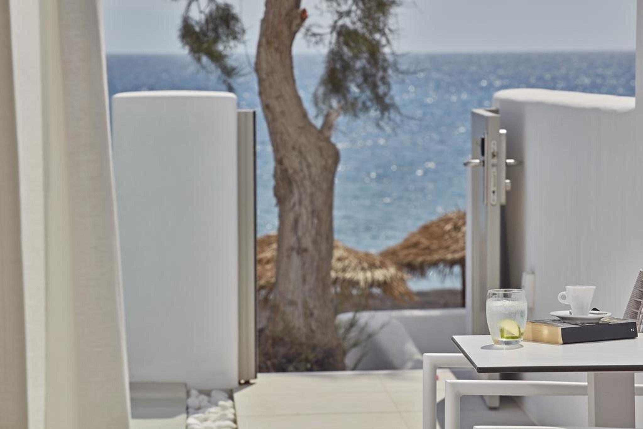 Costa Grand & Resort Kamári