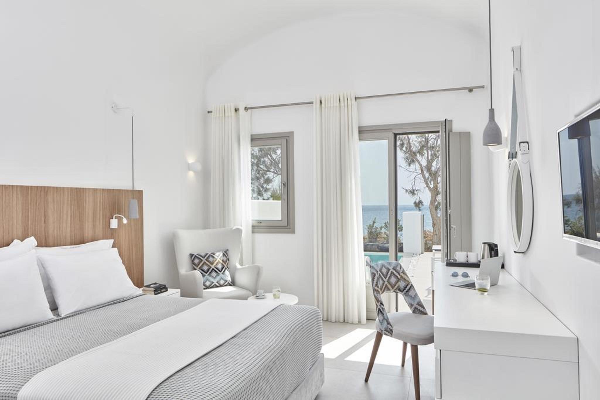 Costa Grand & Resort Kamári