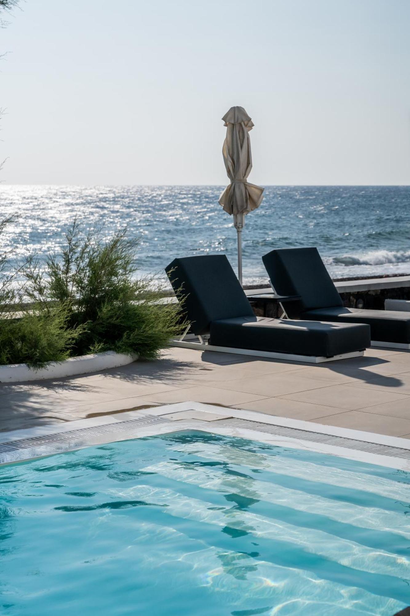 Resort Costa Grand & Kamári